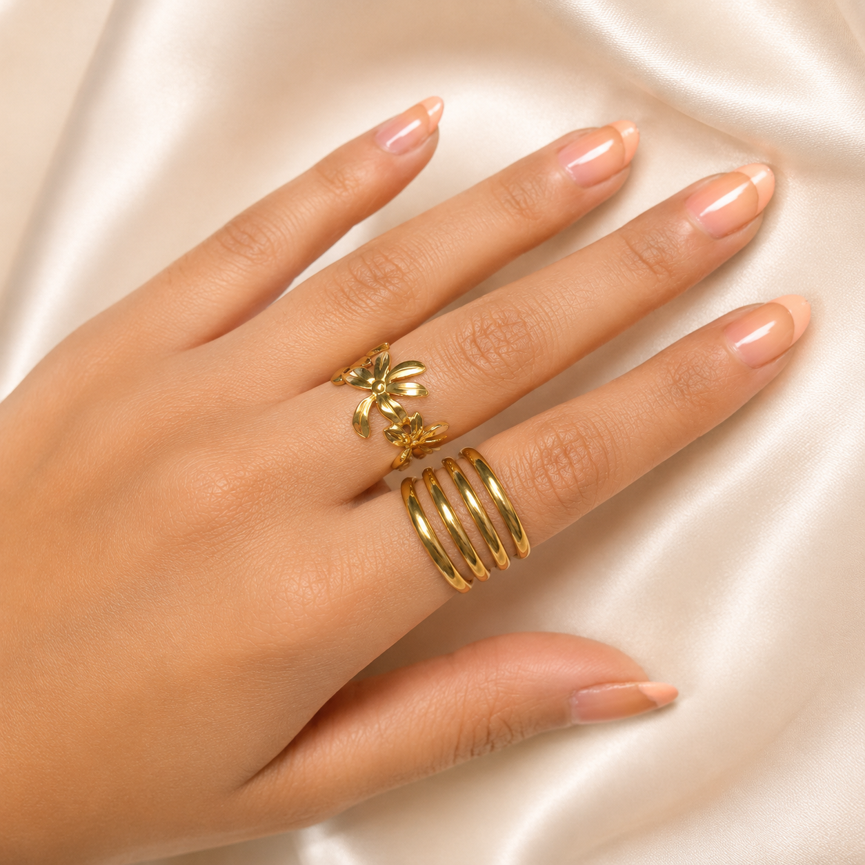 Palm Bloom Ring Duo
