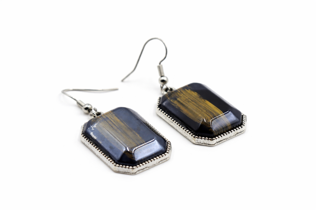 Stripe Glossy Necklace Set