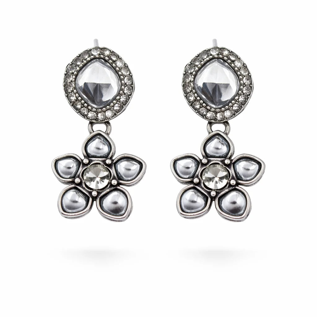 Chandrika Silver Tone Kundan Necklace Set