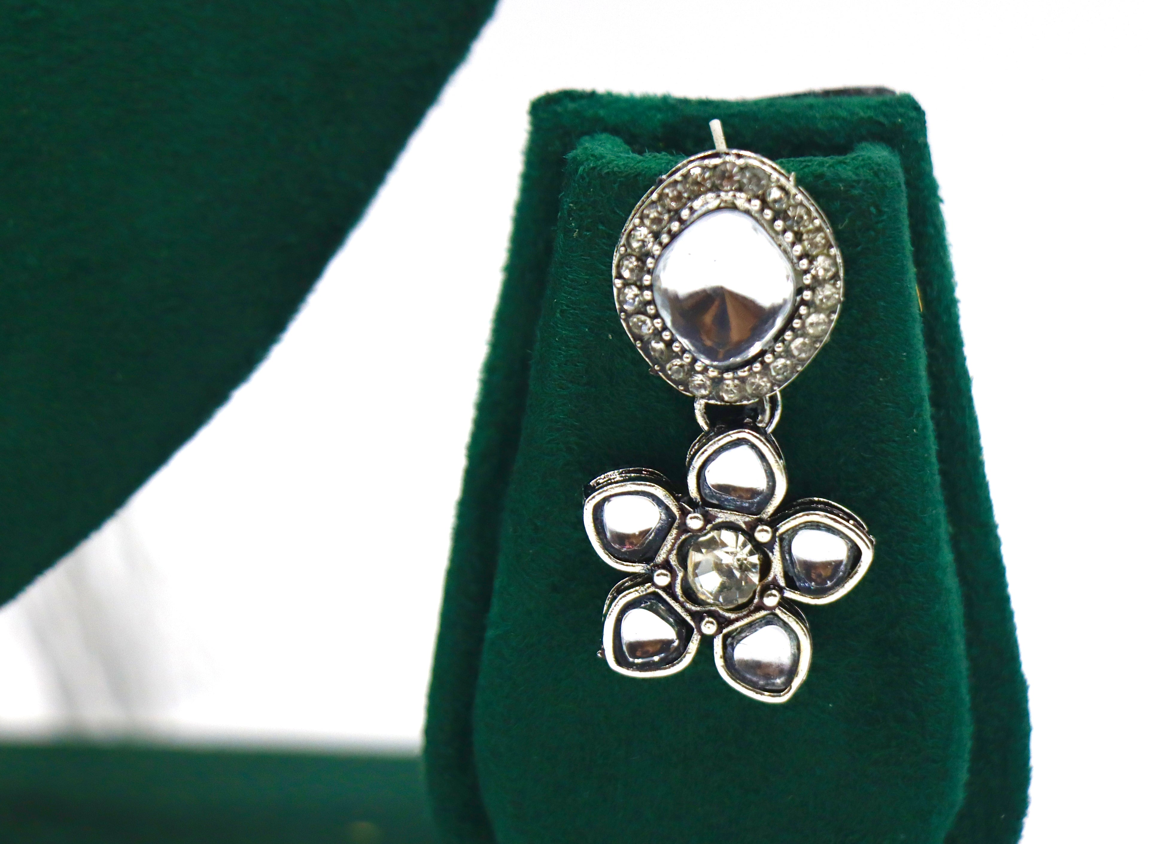 Chandrika Silver Tone Kundan Necklace Set