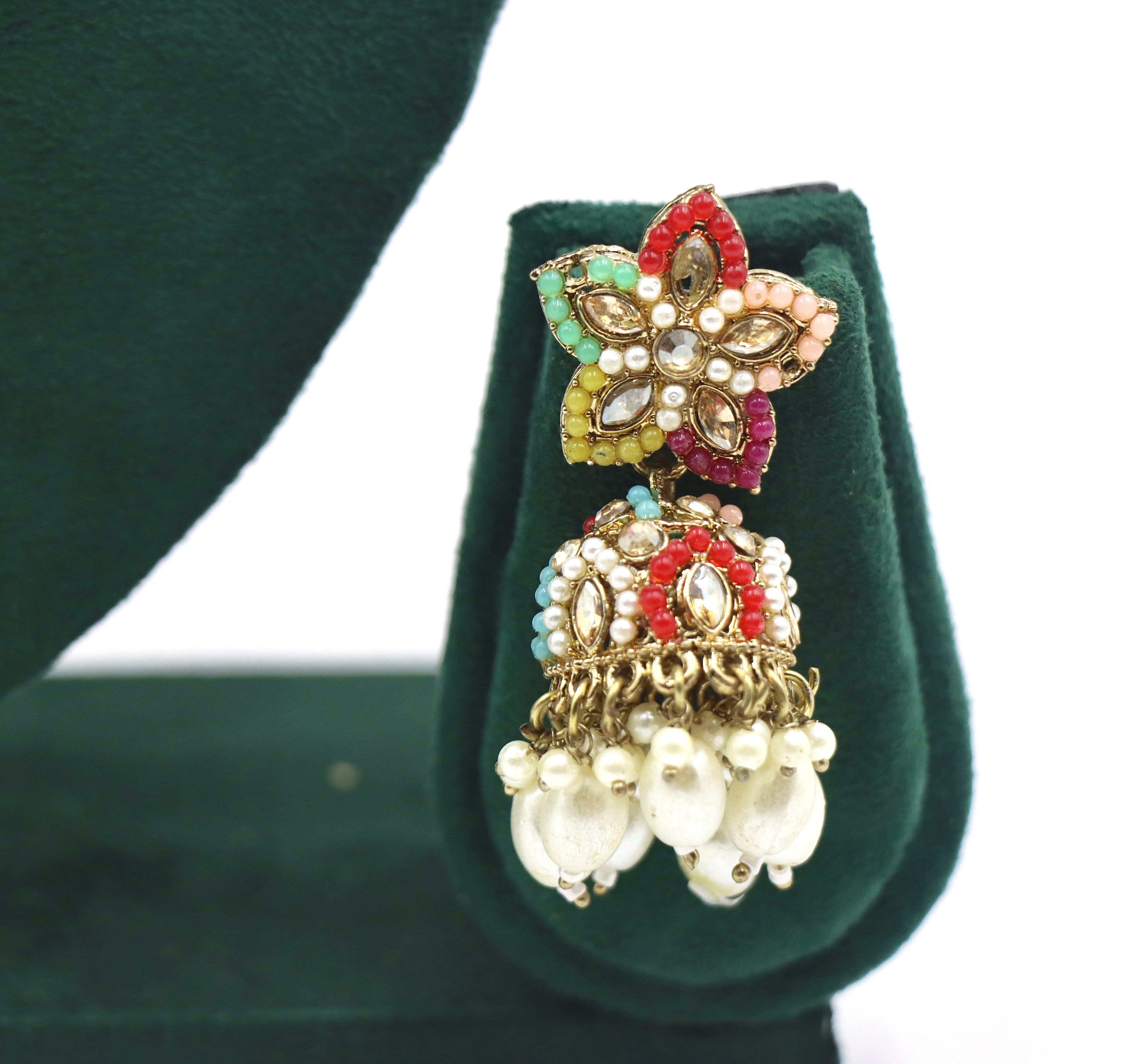 Navrangi Queen Choker Set